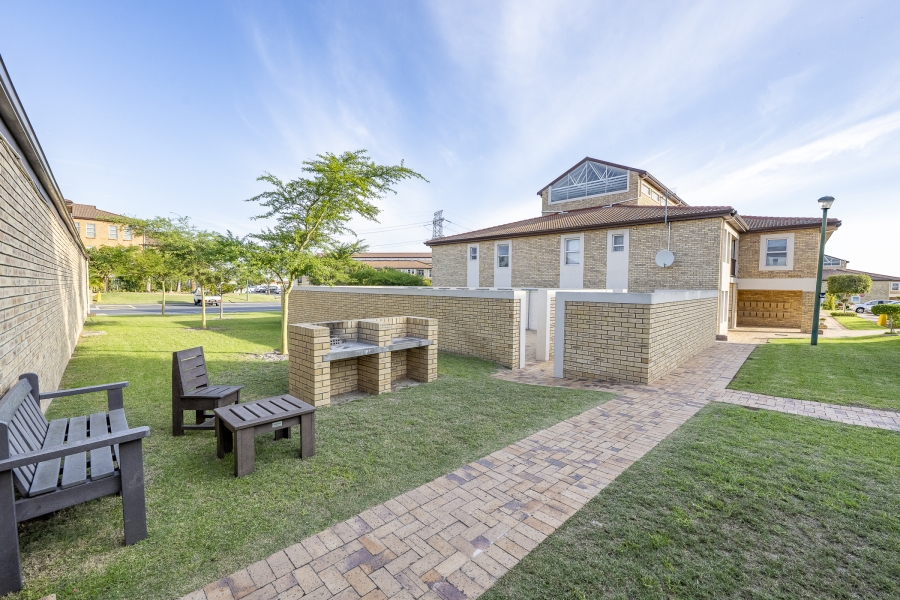 2 Bedroom Property for Sale in Brackenfell South Western Cape